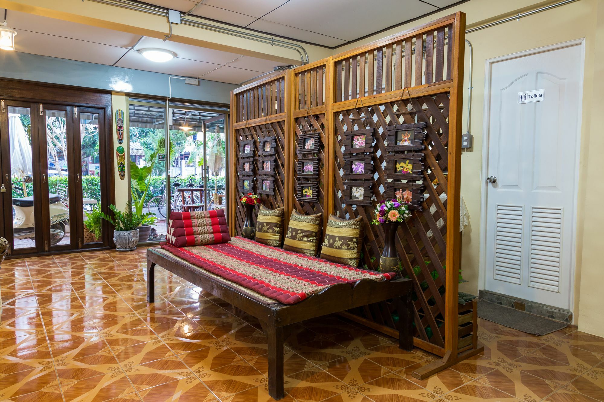 Banchan Hostel Аюттхая Екстер'єр фото
